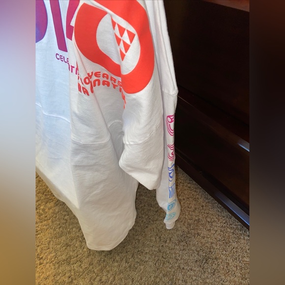 NWT Disney Parks 2022 Epcot 40th Anniversary Retro Rainbow Spirit Jersey Size M - Picture 7 of 12